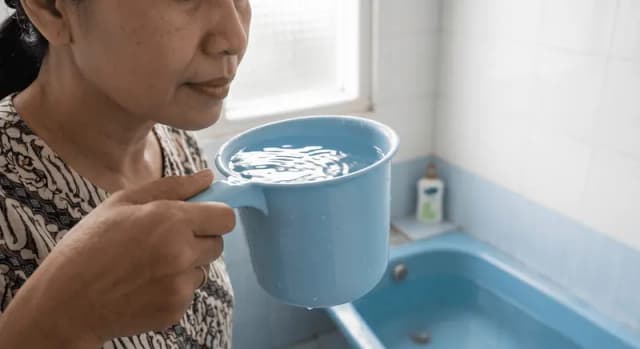 Cara Menghilangkan Bau Besi pada Air: Kenali Penyebabnya dan Pilih Solusi yang Tepat